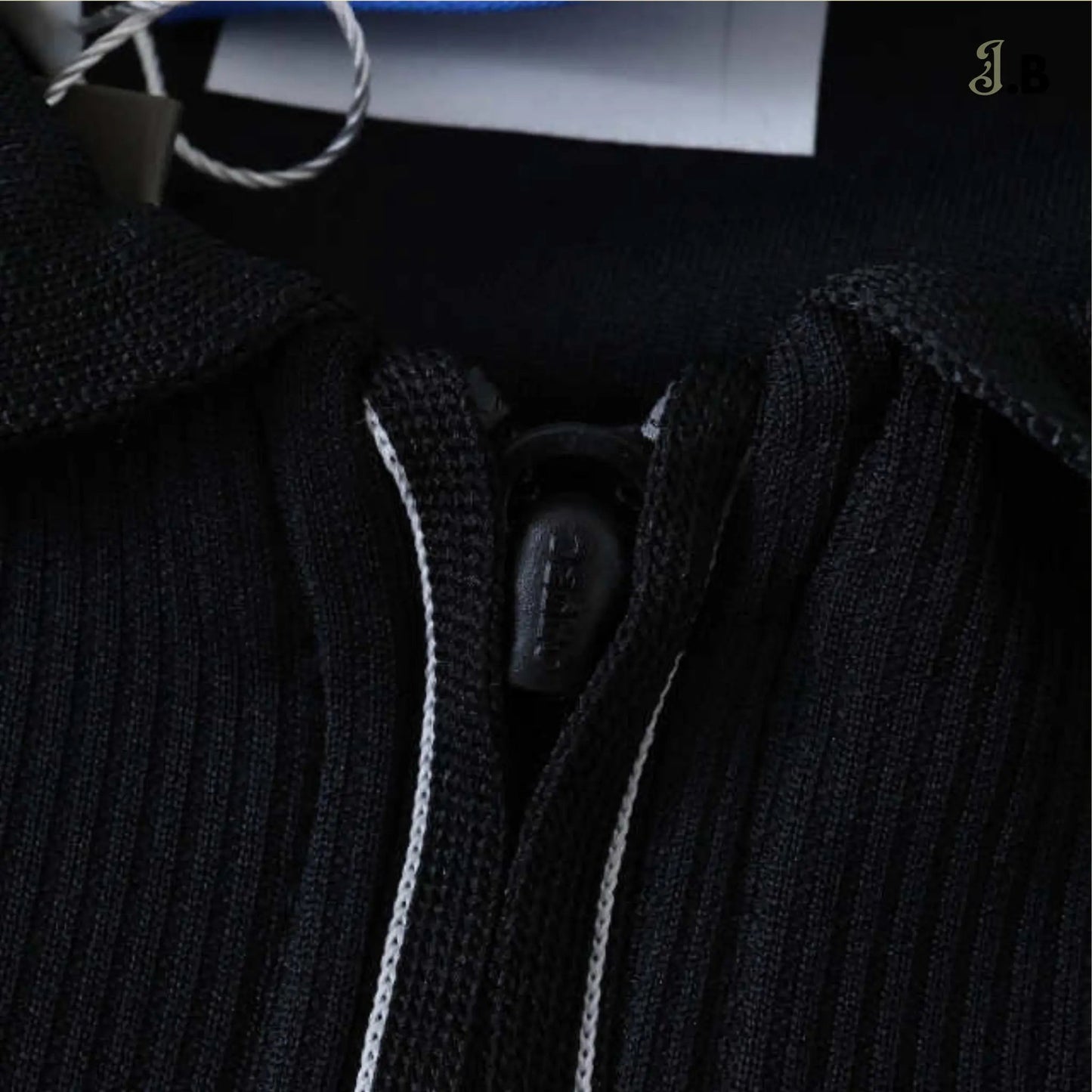 MUFC Retro Black 1998 Long Sleeve - JogaBonito - Jersey