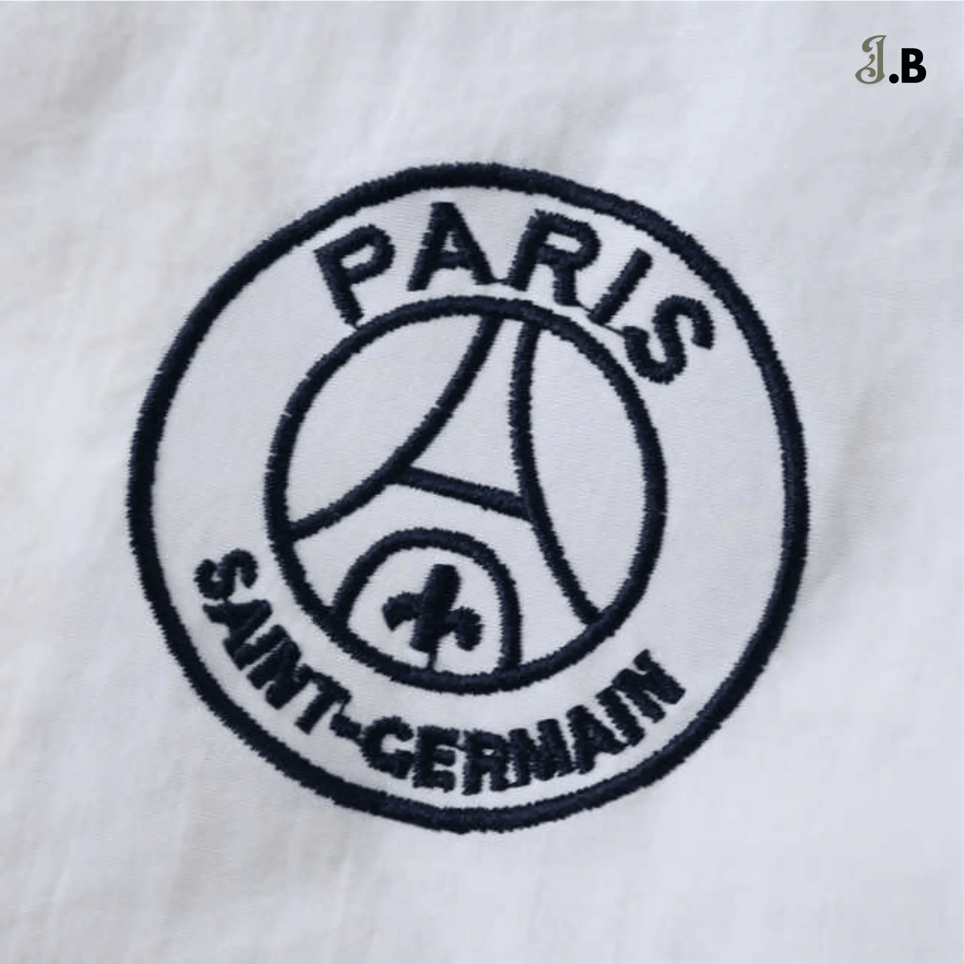 PSG Vintage White Training Windbreaker - JogaBonito - Jersey