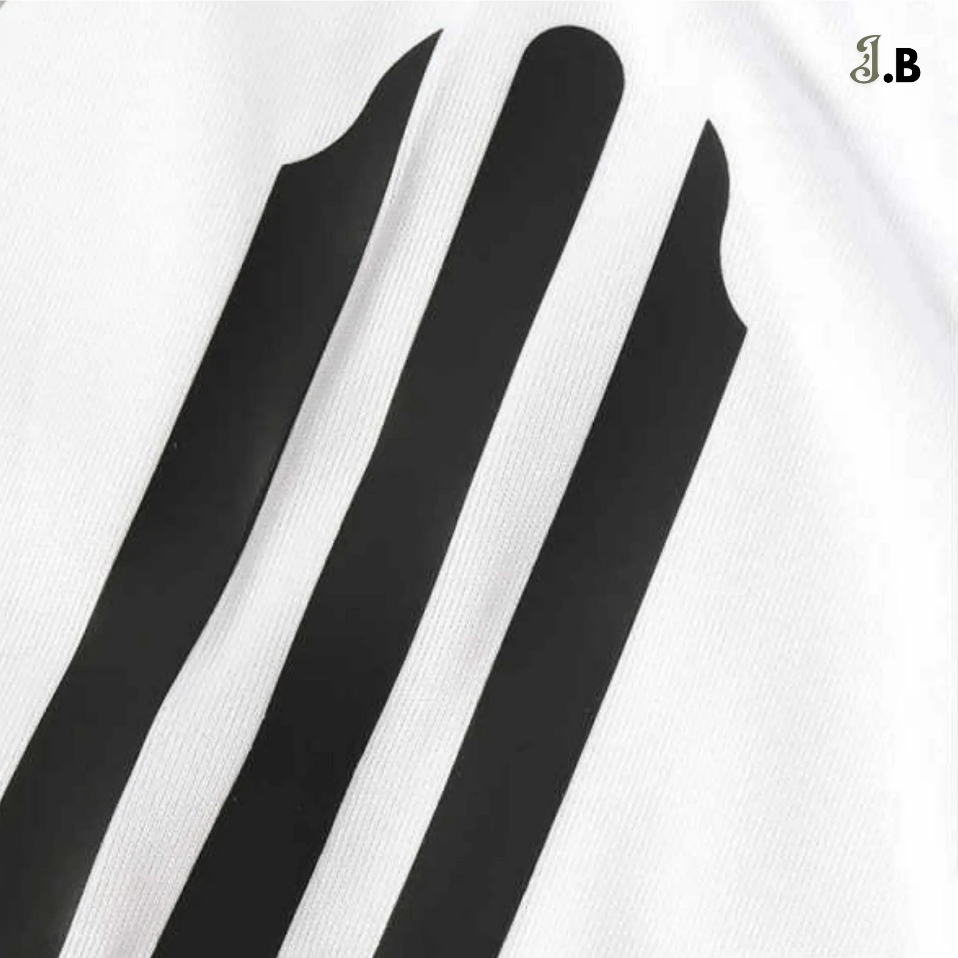 Real Madrid CF Vintage 05 White Home Fan Jersey - JogaBonito - Jersey