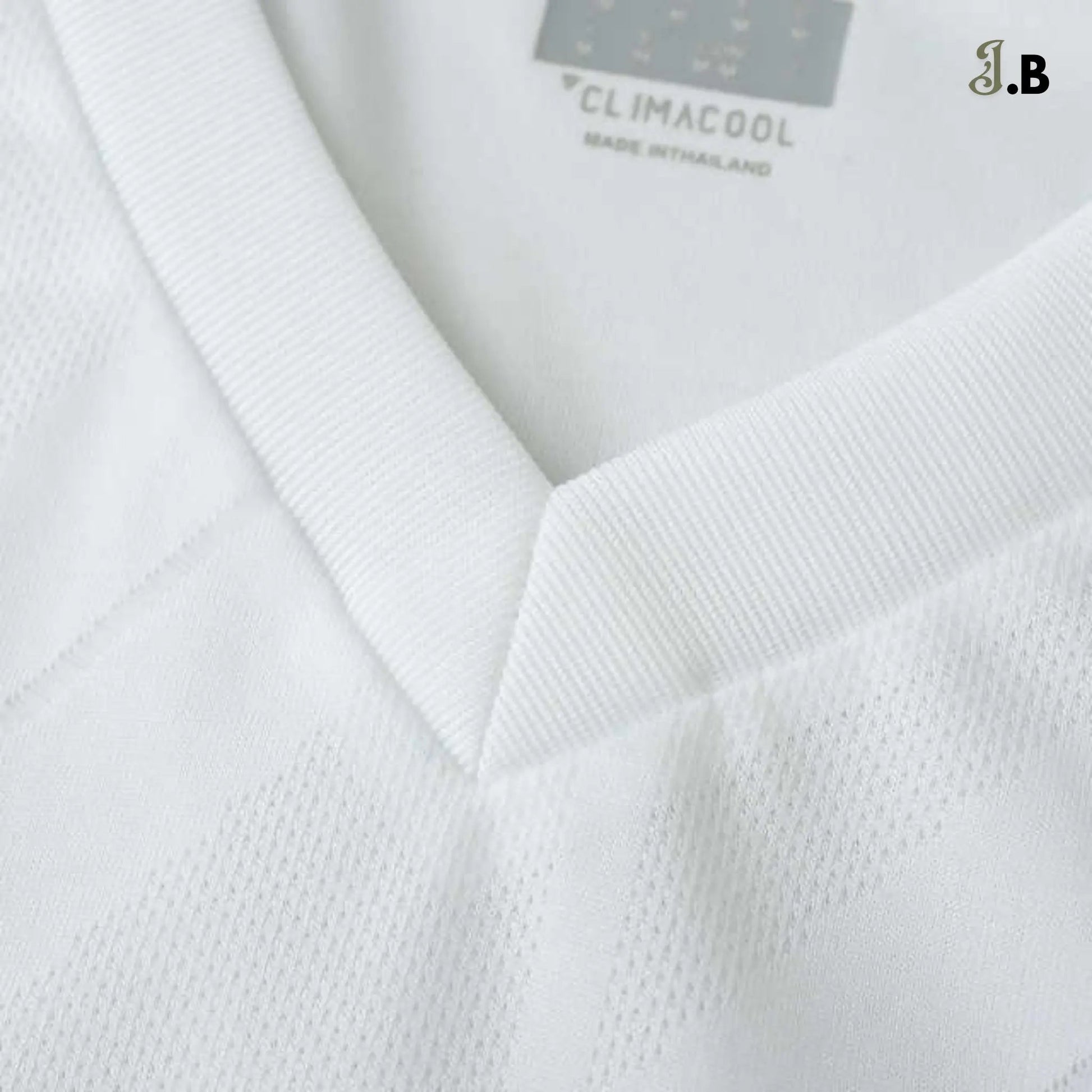 Real Madrid CF Vintage 17 White Home Fan Jersey - JogaBonito - Jersey